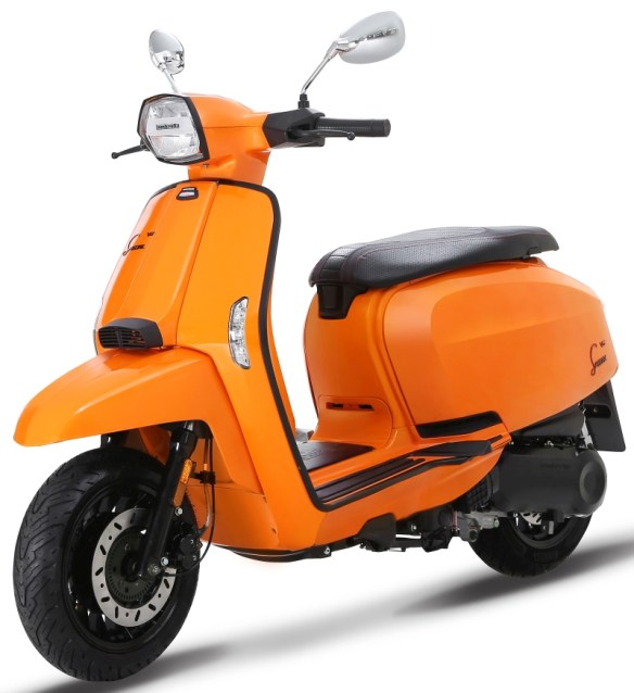 Lambretta-V-Special-Scooter-2-1
