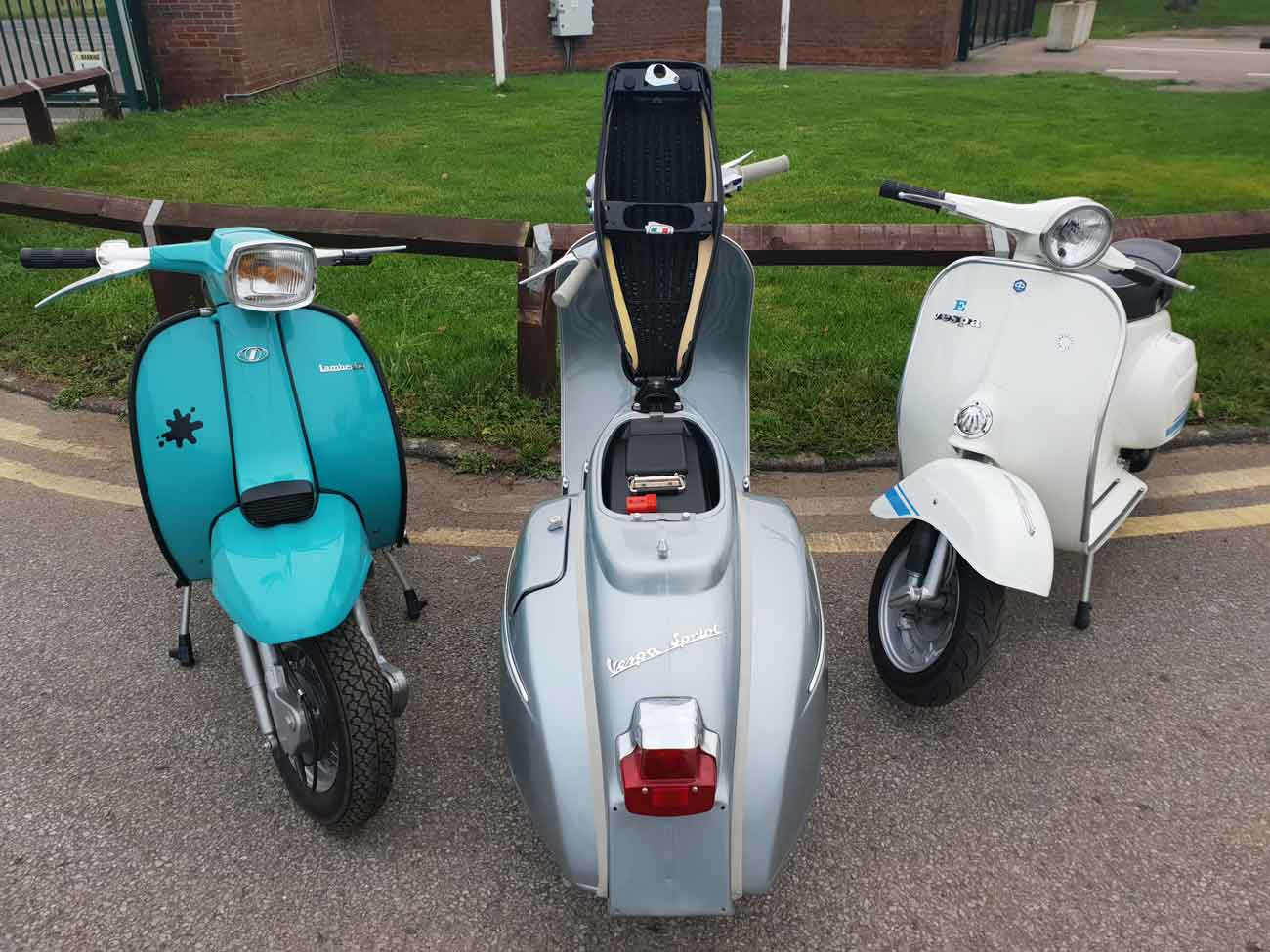 5c370b1d542c022ff4943e97_Electric_vespa_lambretta